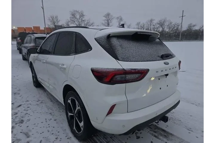 $28000 : Ford Escape 2023 AWD ST-Line image 5