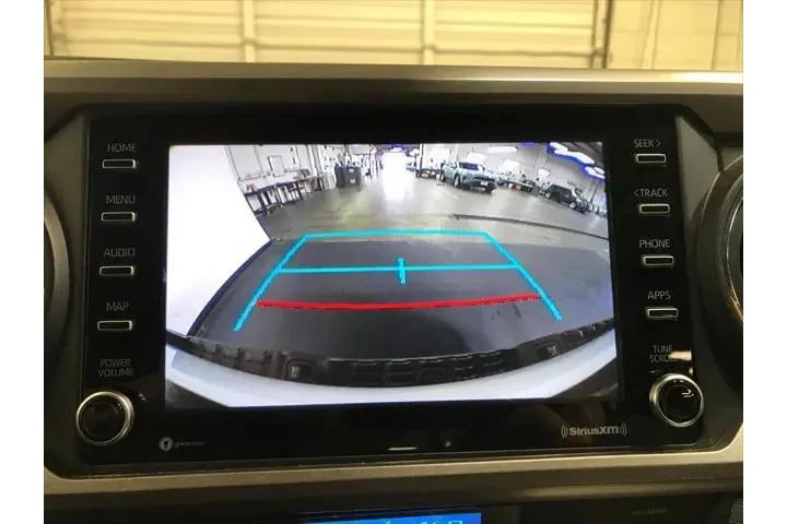 $32989 : Toyota Tacoma 2021 4x4 TRD S image 5