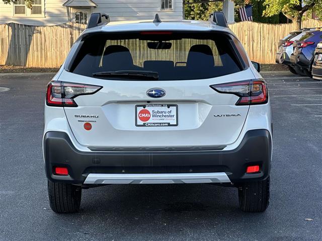 $33597 : PRE-OWNED 2024 SUBARU OUTBACK image 3