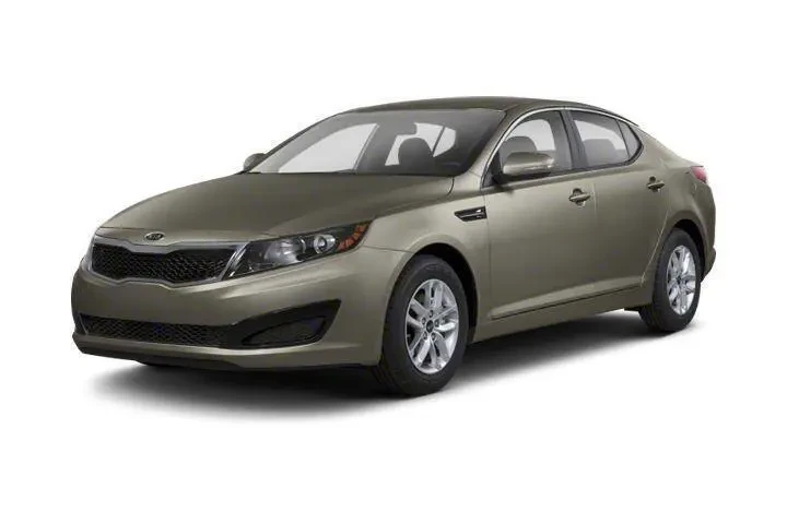 2013 Optima LX image 1