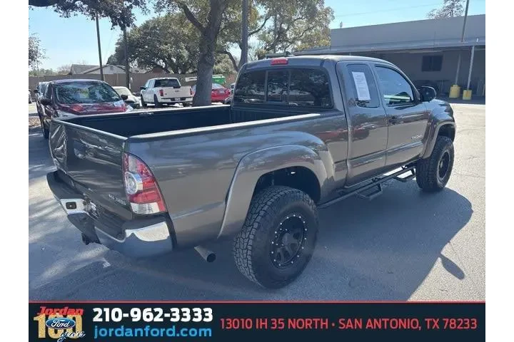 $16999 : Toyota Tacoma 2015 4x4 V6 4d image 7