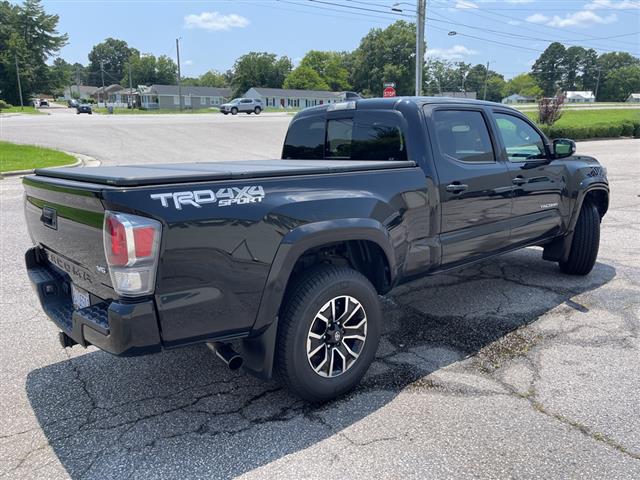 $36990 : PRE-OWNED 2021 TOYOTA TACOMA image 6