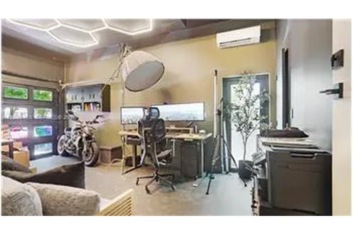 $11000 : Rental property with 3 bedro image 4