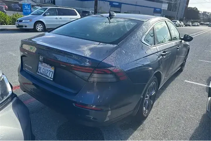 $26999 : Honda Accord 2024 EX 4dr Sed image 3