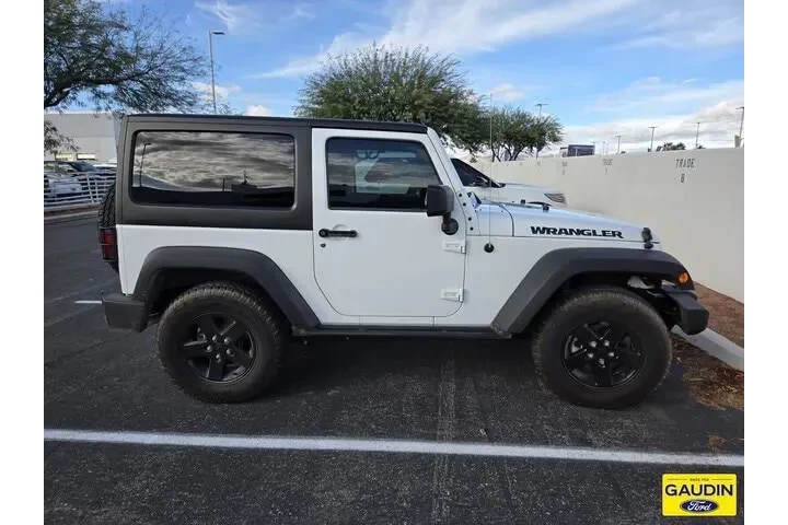 $16801 : Jeep Wrangler 2016 4x4 Sport image 2