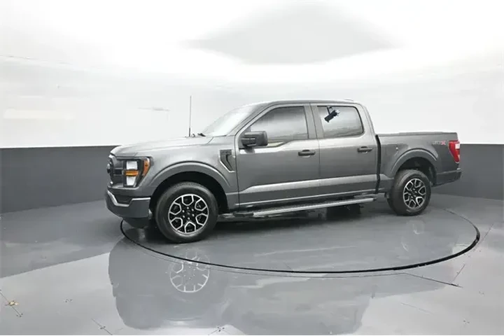 $29979 : Ford F-150 2023 4x2 XL 4dr S image 4