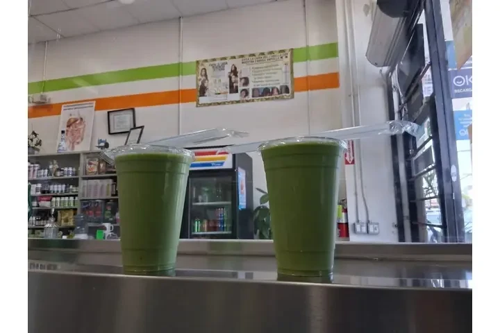 $110000 : TIENDA DE AGUA JUGOS VITAMINAS image 4