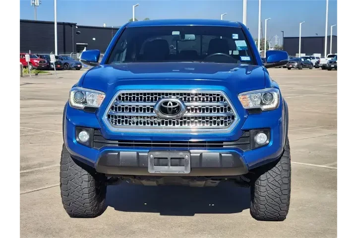 $26899 : Toyota Tacoma 2017 4x4 TRD P image 2