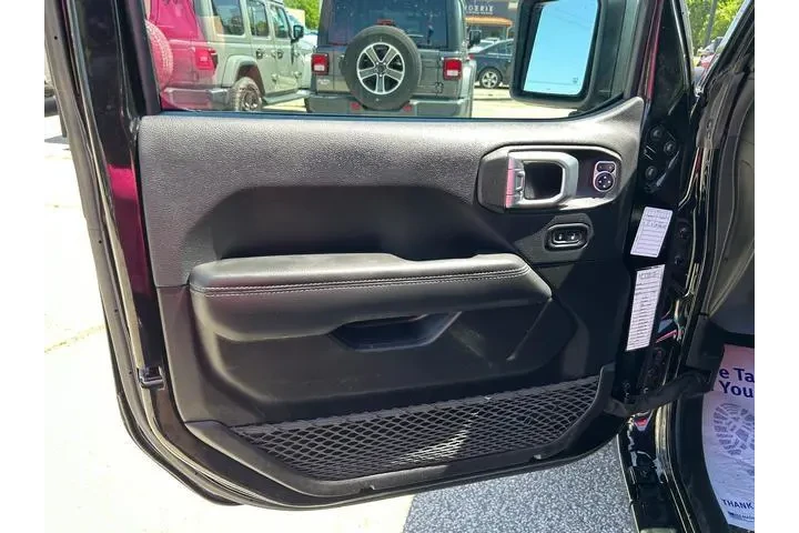 $31398 : Jeep Wrangler 2023 4x4 Sahar image 10