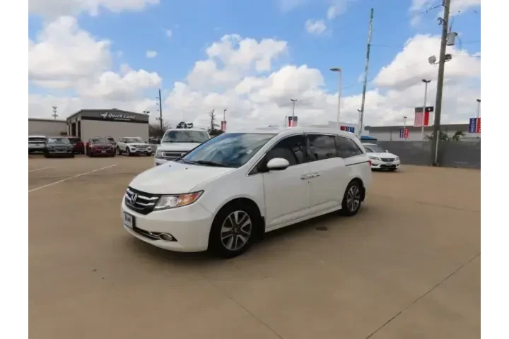 $10911 : Honda Odyssey 2016 Touring 4 image 2