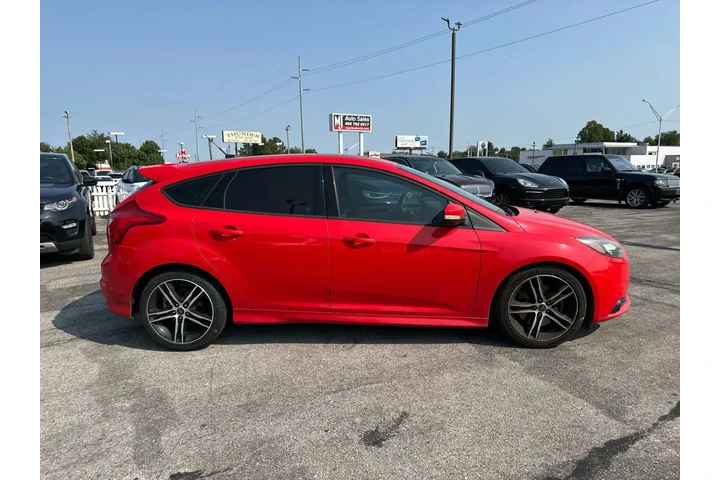 2014 FORD FOCUS ST HATCHBACK image 8