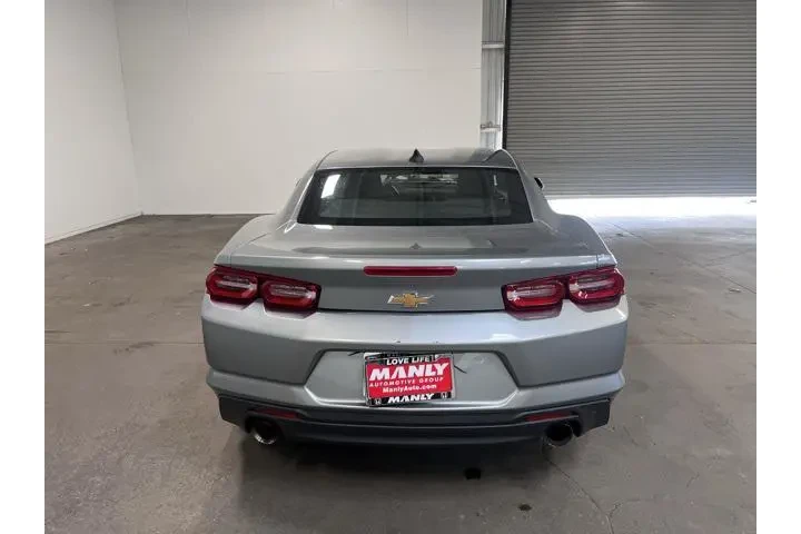 $24996 : Chevrolet Camaro 2023 LT 2dr image 4