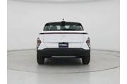 $23998 : Hyundai KONA 2024 AWD SE 4dr thumbnail