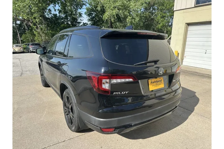 $19900 : 2021 Pilot Black Edition image 4