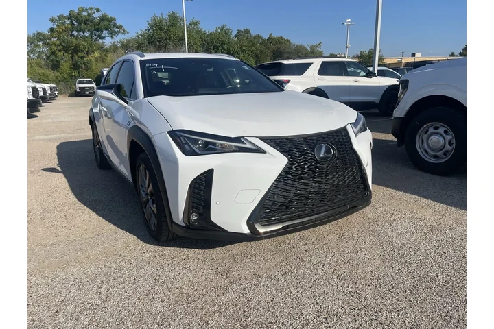 $25159 : Lexus UX 200 2021 F SPORT 4d image 2