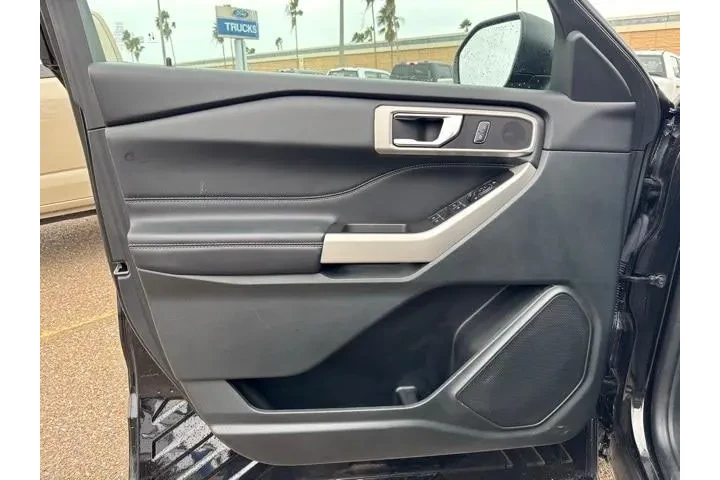 $34128 : Ford Explorer 2024 XLT 4dr S image 9