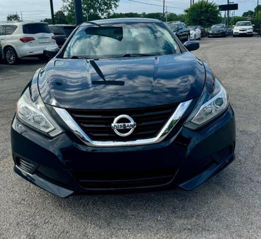 $8900 : 2018 Altima 2.5 S image 5