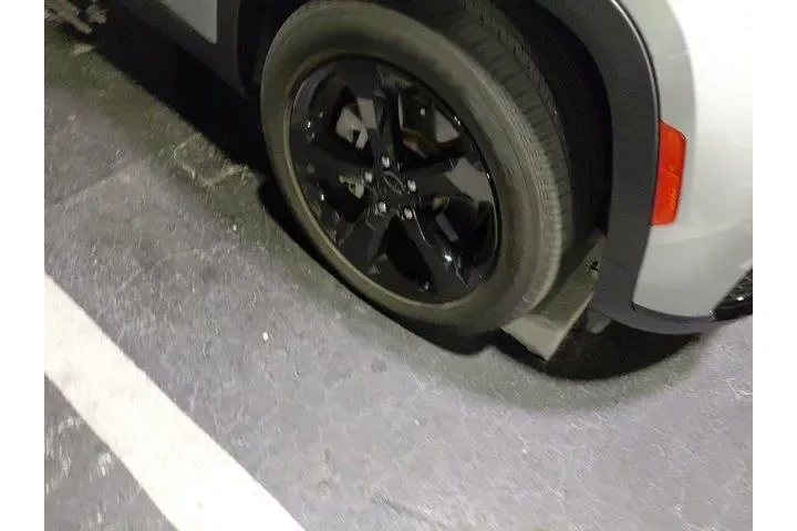 $25791 : Jeep Grand Cherokee L 2023 4 image 9