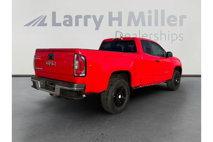 GMC Canyon 2016 4x2 Base 4dr image 5