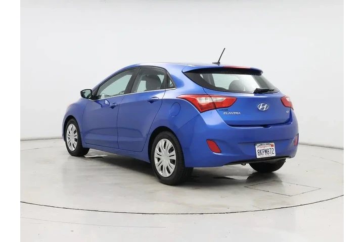 $10998 : Hyundai ELANTRA GT 2017 4dr image 2
