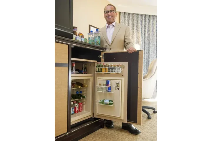 Minibar/ Houseman $18.13 image 2