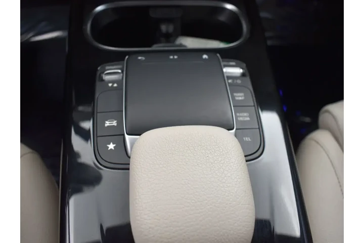 $22452 : Mercedes-Benz A-Class 2022 A image 8