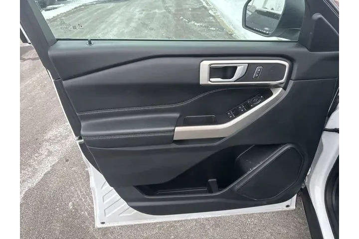 $31000 : Ford Explorer 2022 AWD XLT 4 image 8