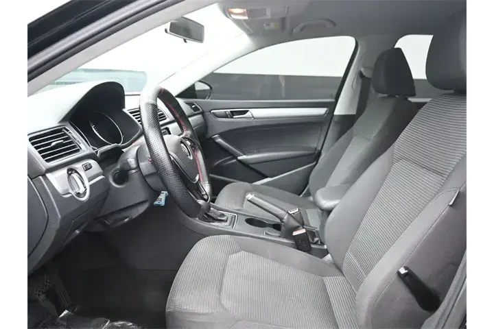 $7995 : Volkswagen Passat 2016 1.8T image 10