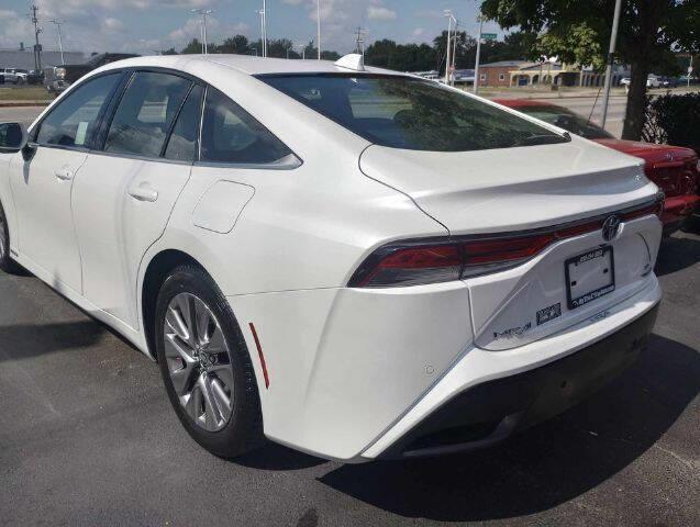 $52500 : 2023 Mirai XLE image 4