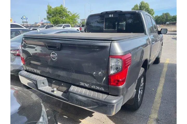 $22995 : Nissan Titan 2019 4x4 S 4dr image 8