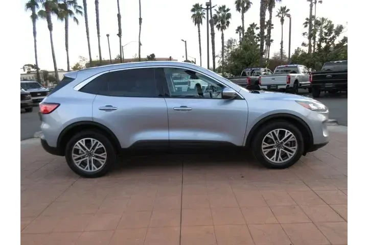 $18774 : Ford Escape 2022 SEL 4dr SUV image 5