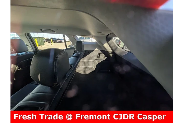 $24995 : GMC Terrain 2024 AWD SLT 4dr image 6