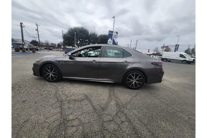 $20995 : Toyota Camry 2022 AWD SE 4dr image 4