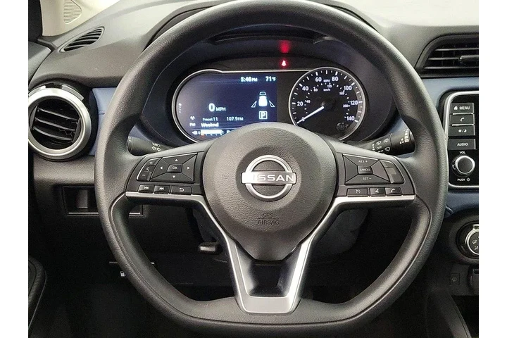 $18998 : Nissan Versa 2025 SV 4dr Sed image 10