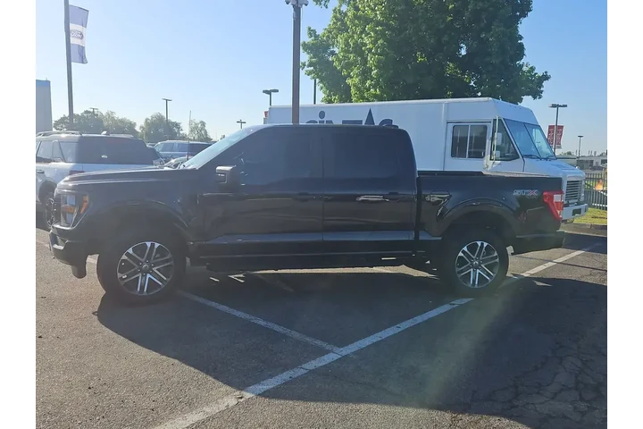 $35900 : Ford F-150 2023 4x4 Lariat 4 image 5
