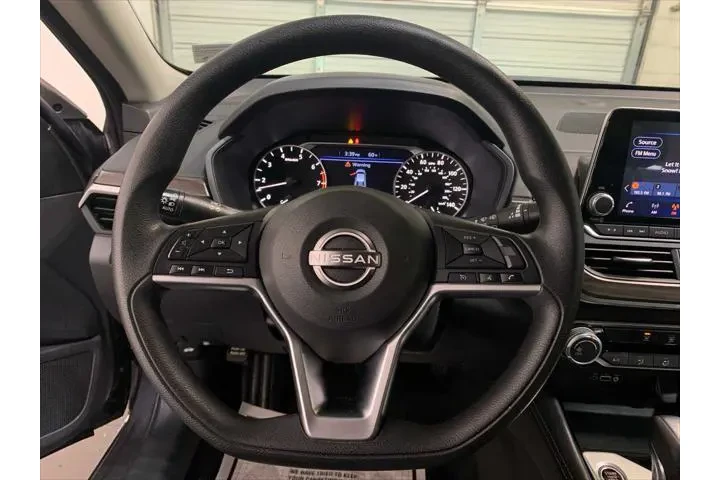 $22989 : Nissan Altima 2023 2.5 SV 4d image 8