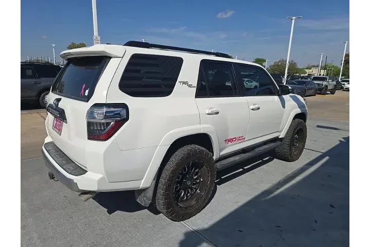 $34998 : Toyota 4Runner 2019 4x4 SR5 image 3
