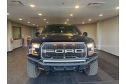 $34984 : Ford F-150 2017 4x4 Raptor 4 thumbnail