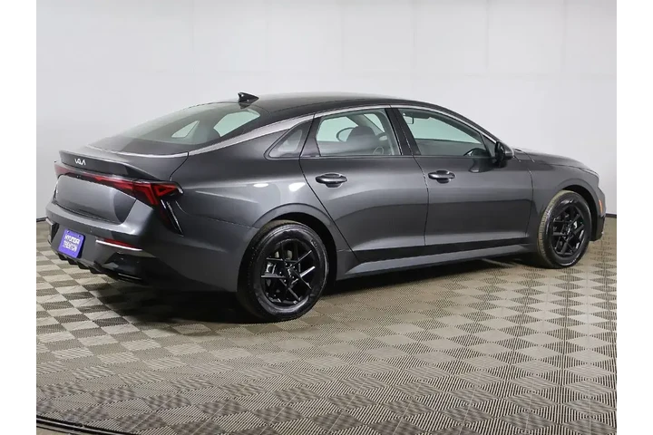 $23995 : Kia K5 2026 LXS 4dr Sedan image 8
