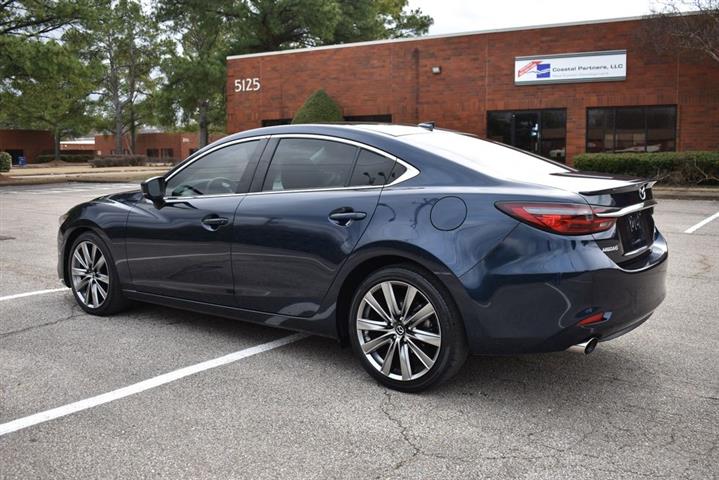 2018 6 Grand Touring Reserve image 10