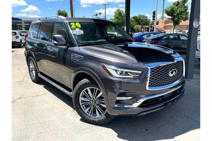 2024 QX80 LUXE 4WD image 3
