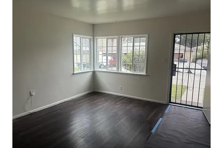 $1800 : Nice 2bd 1ba @ Bell Garden image 4