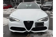 $24495 : Alfa Romeo Giulia 2022 AWD T thumbnail