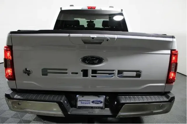 $30500 : Ford F-150 2021 4x4 XLT 4dr image 6