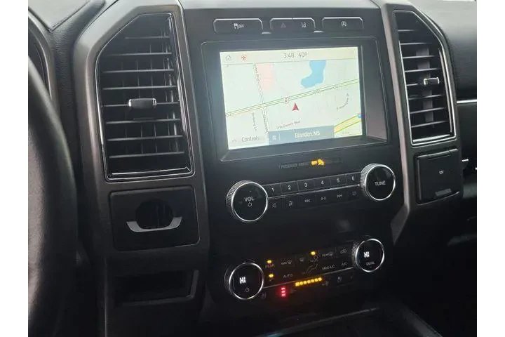 $25900 : Ford Expedition 2021 4x2 XLT image 9