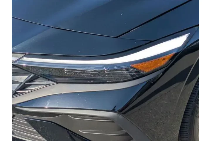 $20592 : Hyundai ELANTRA 2025 SEL Spo image 9