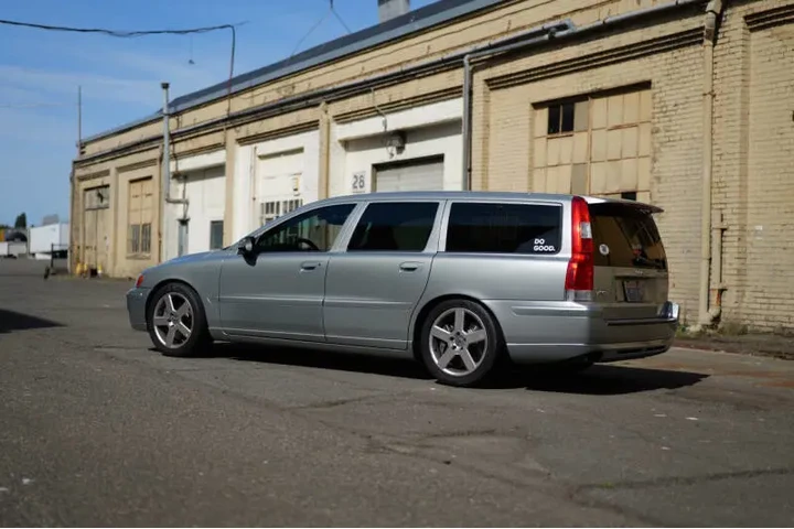 $13988 : 2007 V70 R image 5