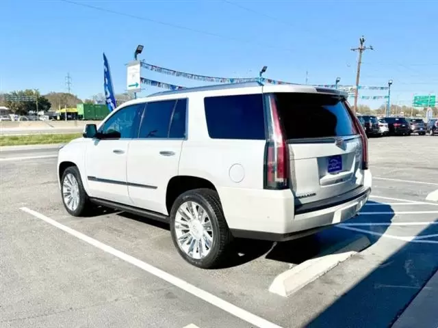 $32990 : 2017 Escalade Platinum image 7