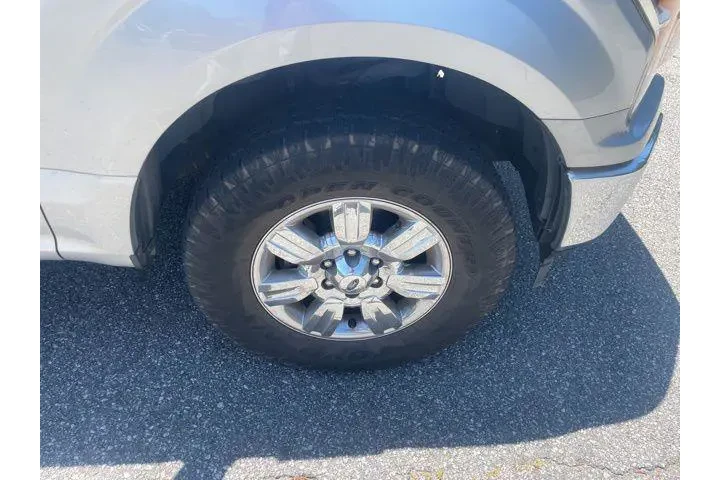 $28339 : Ford F-150 2019 4x4 XL 4dr S image 7