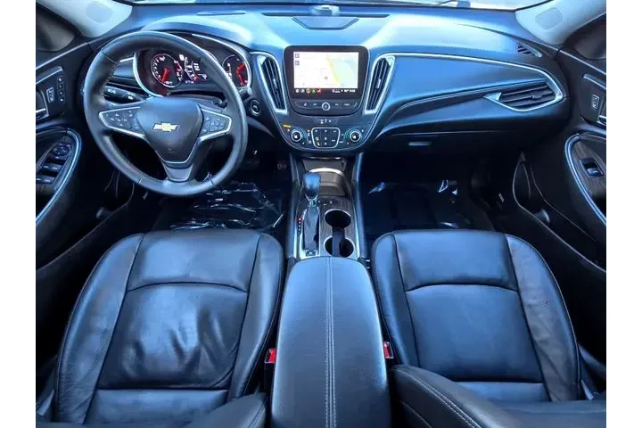 $21900 : Chevrolet Malibu 2024 LT 4dr image 9